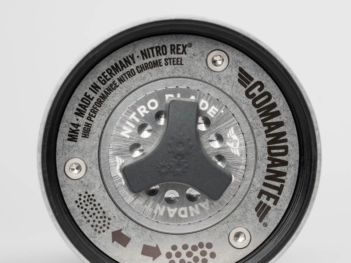 Comandante | C40 Lab Series - Nitro Blade