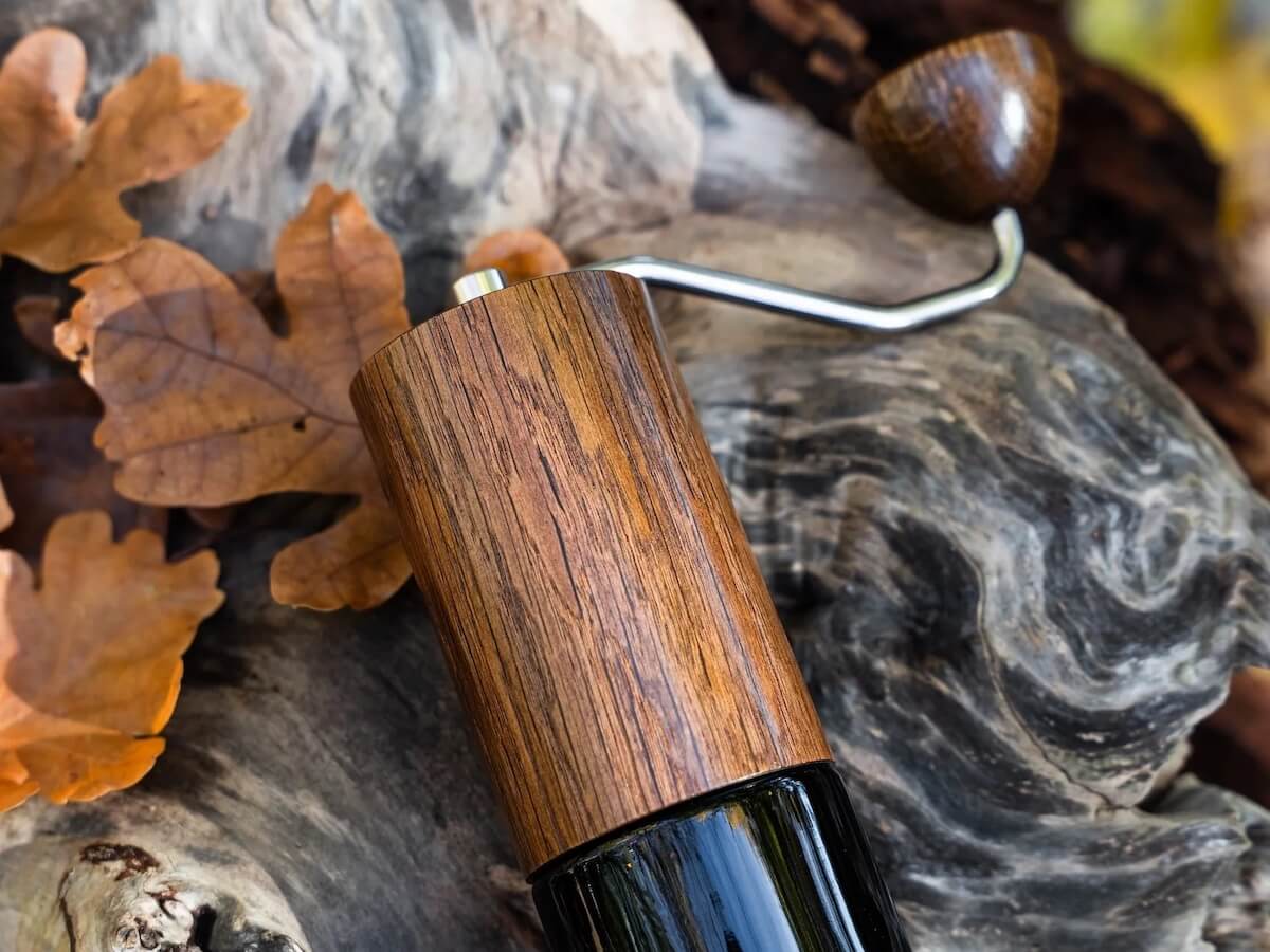 Comandante | C40 MK4 Nitro Blade Coffee Grinder - Vintage Oak