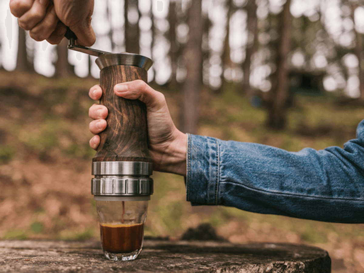 https://cafune.ca/cdn/shop/products/aram-soulcraft-espresso-maker-lifestyle-14_1200x.png?v=1581793376