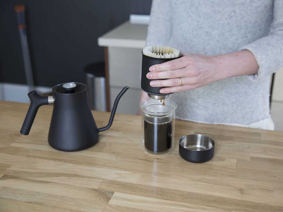 https://cafune.ca/cdn/shop/products/fellow-stagg-xf-pour-over-dripper-lifestyle_1200x.jpg?v=1564777023